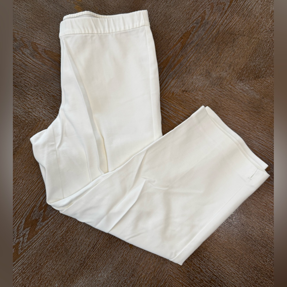 J JILL Ponte straight leg Pants White Stretch  Sz 8 Petite Waist 32” Inseam 22”
